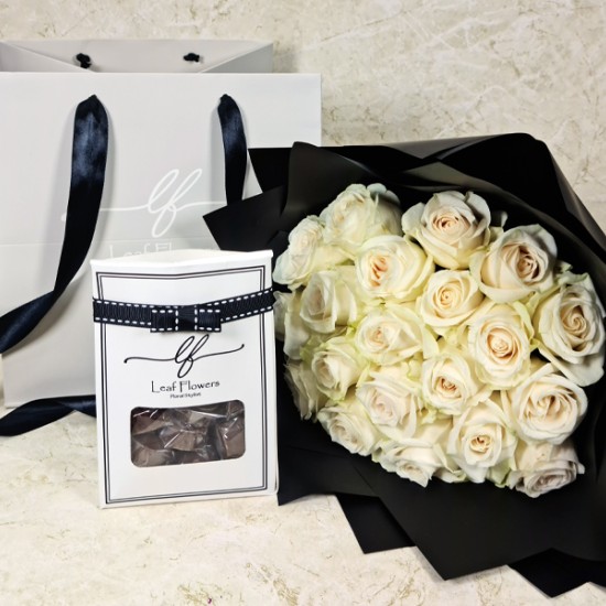 White Rose With Chocolate