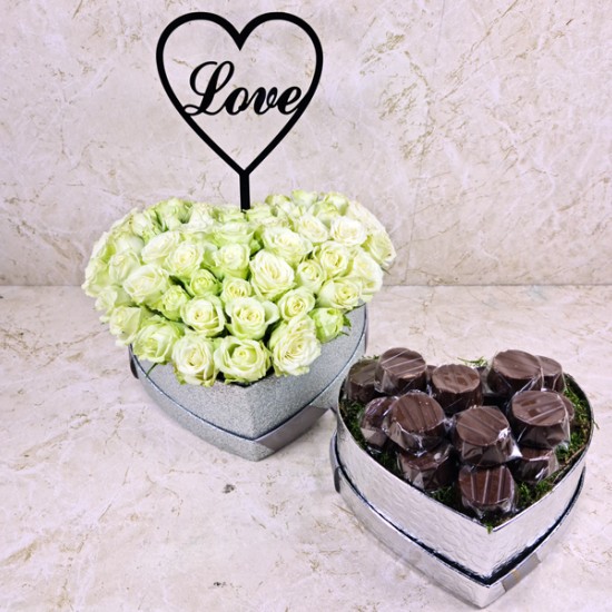 Love Box White With Chocolate 2